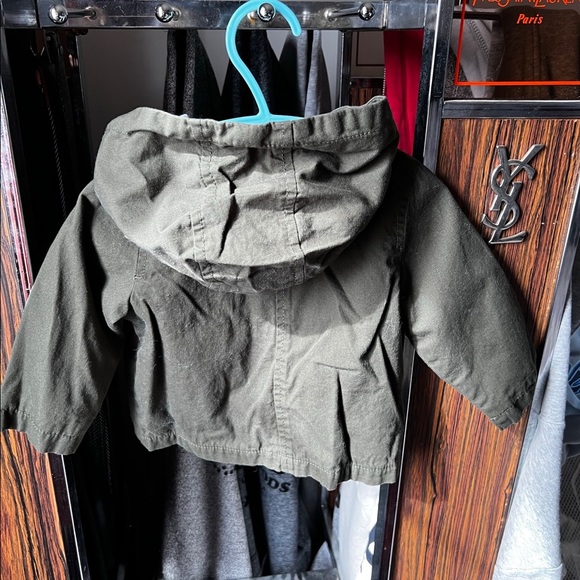 Old Navy Army Green Windbreaker Jacket - Picture 2 of 3